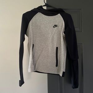 Nike sweatshirt